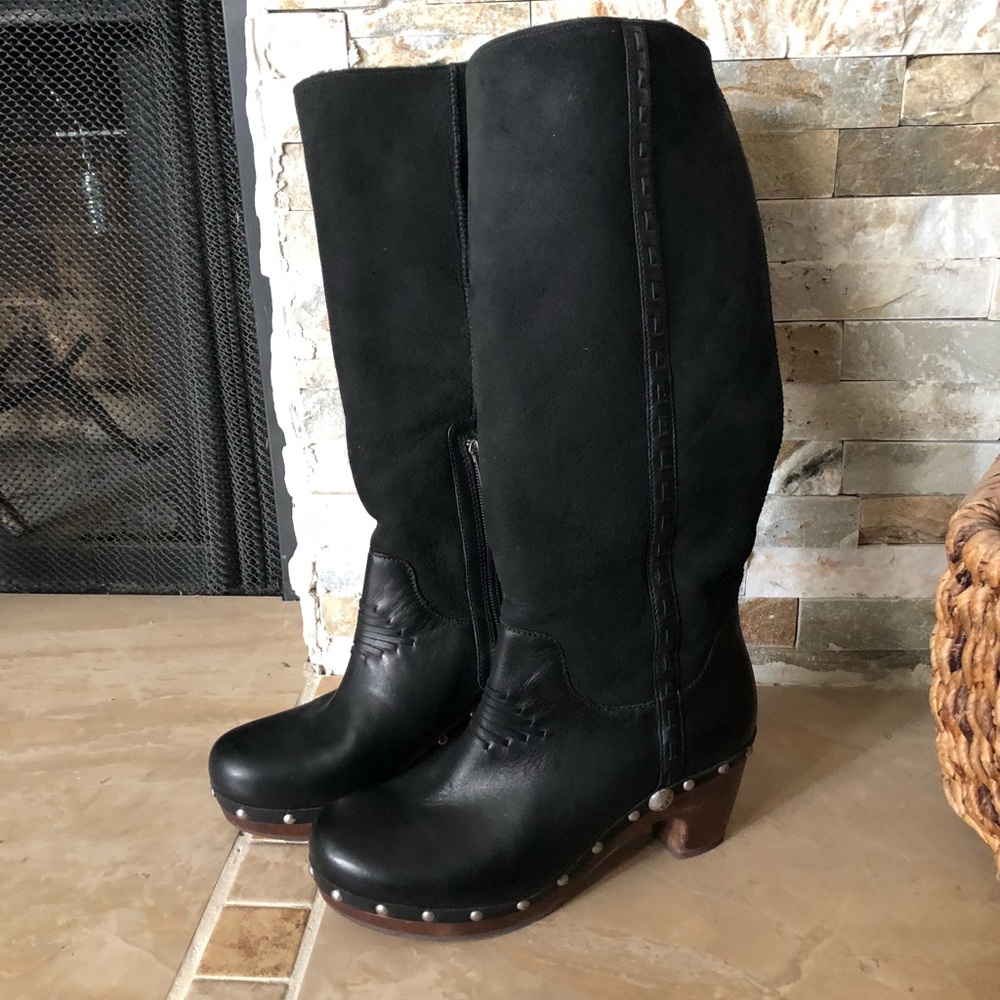 UGG Jemma shearling leather clog boot black 7